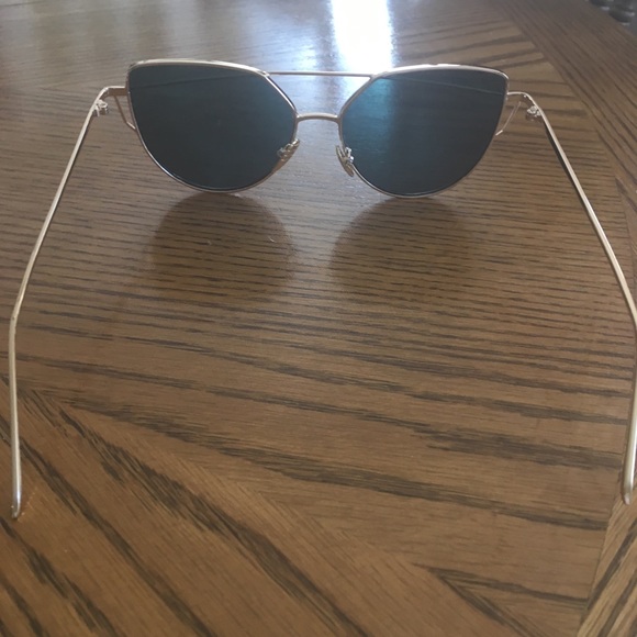 🔥🔥LAST ONE🔥🔥➰MIRRORED CAT EYE➰ - Picture 6 of 6